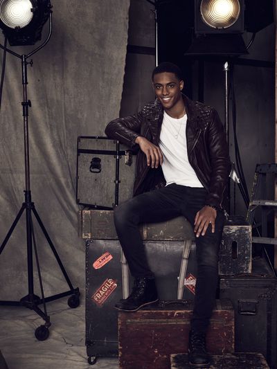 FAMOUS IN LOVE – Freeform’s “Famous in Love” stars Keith Powers as Jordan. (Freeform/Nino Munoz)