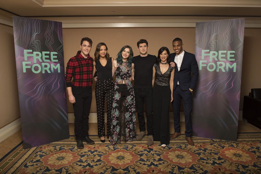 TCA WINTER PRESS TOUR 2017 – “Famous in Love” Session – The cast and executive producers of “Famous in Love” addressed the press at Disney | ABC Television Group’s Winter Press Tour 2017. (Freeform/Image Group LA) CHARLIE DEPEW, GEORGIE FLORES, BELLA THORNE, CARTER JENKINS, PERREY REEVES, KEITH POWERS