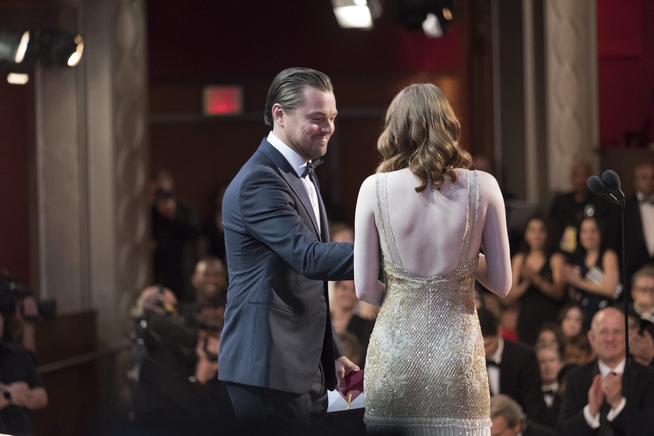 THE OSCARS(r) - The 89th Oscars(r)  broadcasts live on Oscar(r) SUNDAY, FEBRUARY 26, 2017, on the ABC Television Network. (ABC/Adam Rose) LEONARDO DICAPRIO, EMMA STONE