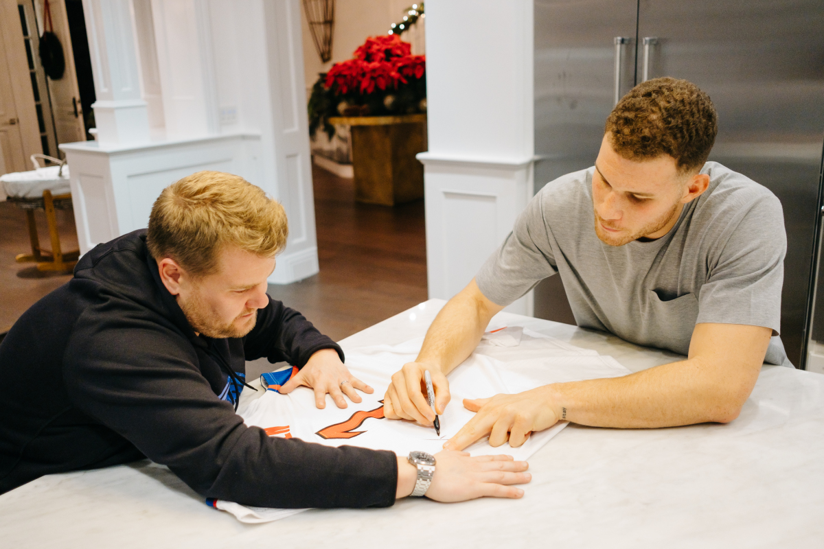 Blake Griffin autographs a jersey for James Corden while performing "A Day In The Life with Blake Griffin" during "The Late Late Show with James Corden," Monday, March 13, 2017 (12:35 PM-1:37 AM ET/PT) On The CBS Television Network. Photo: Terence Patrick/CBS ©2016 CBS Broadcasting, Inc. All Rights Reserved