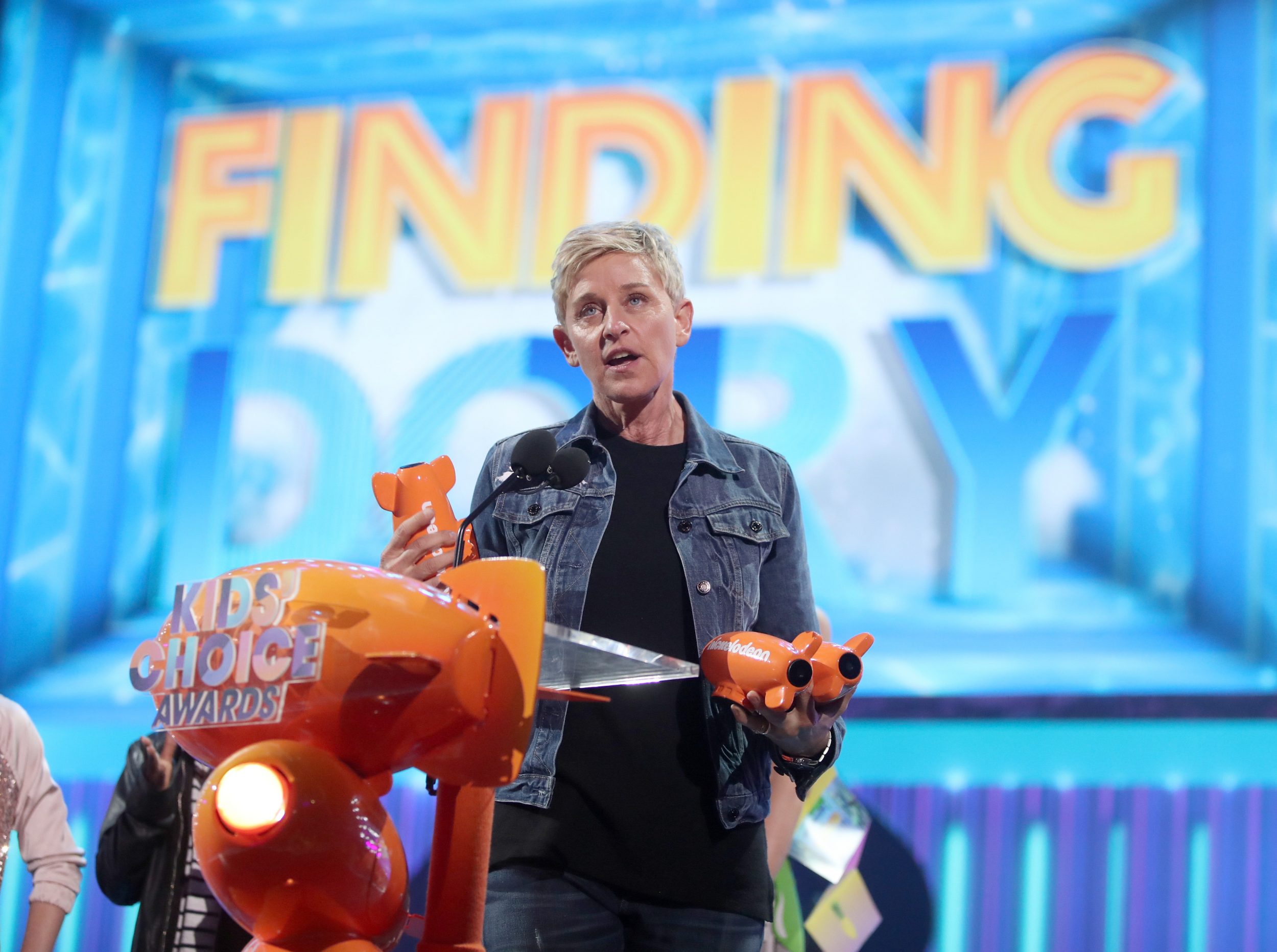 LOS ANGELES, CA - MARCH 11:  TV personality Ellen DeGeneres accepts the award for Favorite Voice From an Animated Movie onstage at Nickelodeon's 2017 Kids' Choice Awards at USC Galen Center on March 11, 2017 in Los Angeles, California.  (Photo by Chris Polk/KCA2017/Getty Images for Nickelodeon)